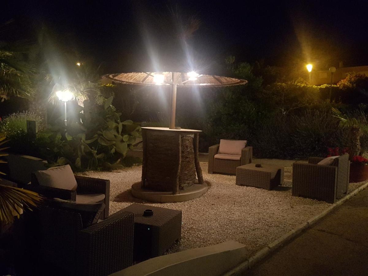 Brit Hotel Confort Helios Agde Εξωτερικό φωτογραφία