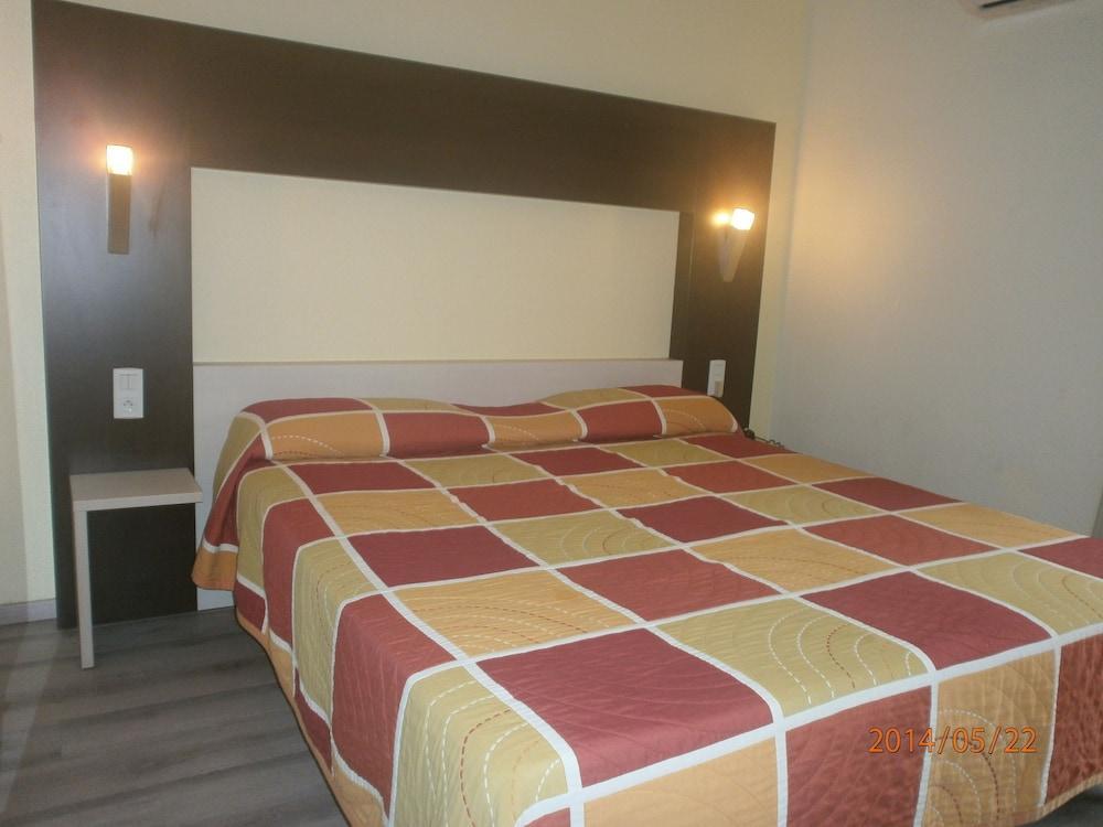 Brit Hotel Confort Helios Agde Εξωτερικό φωτογραφία